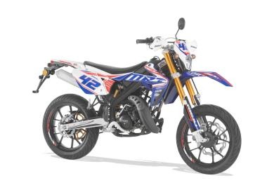 7lPs7IkdtE_mrt-42-blue-sm-5dd7b15ae2016.jpg