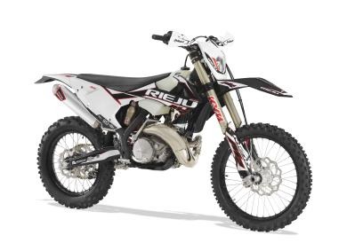 tl1zst4mgD_foto-racing-2022-615d950944b45.jpg